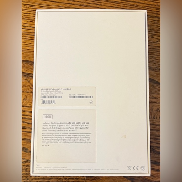 Apple Ipad Mini First Generation 16GB box for display or prop - Picture 2 of 9